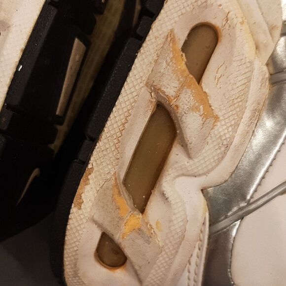 Nike Air Max White Sneakers - Picture 7 of 12